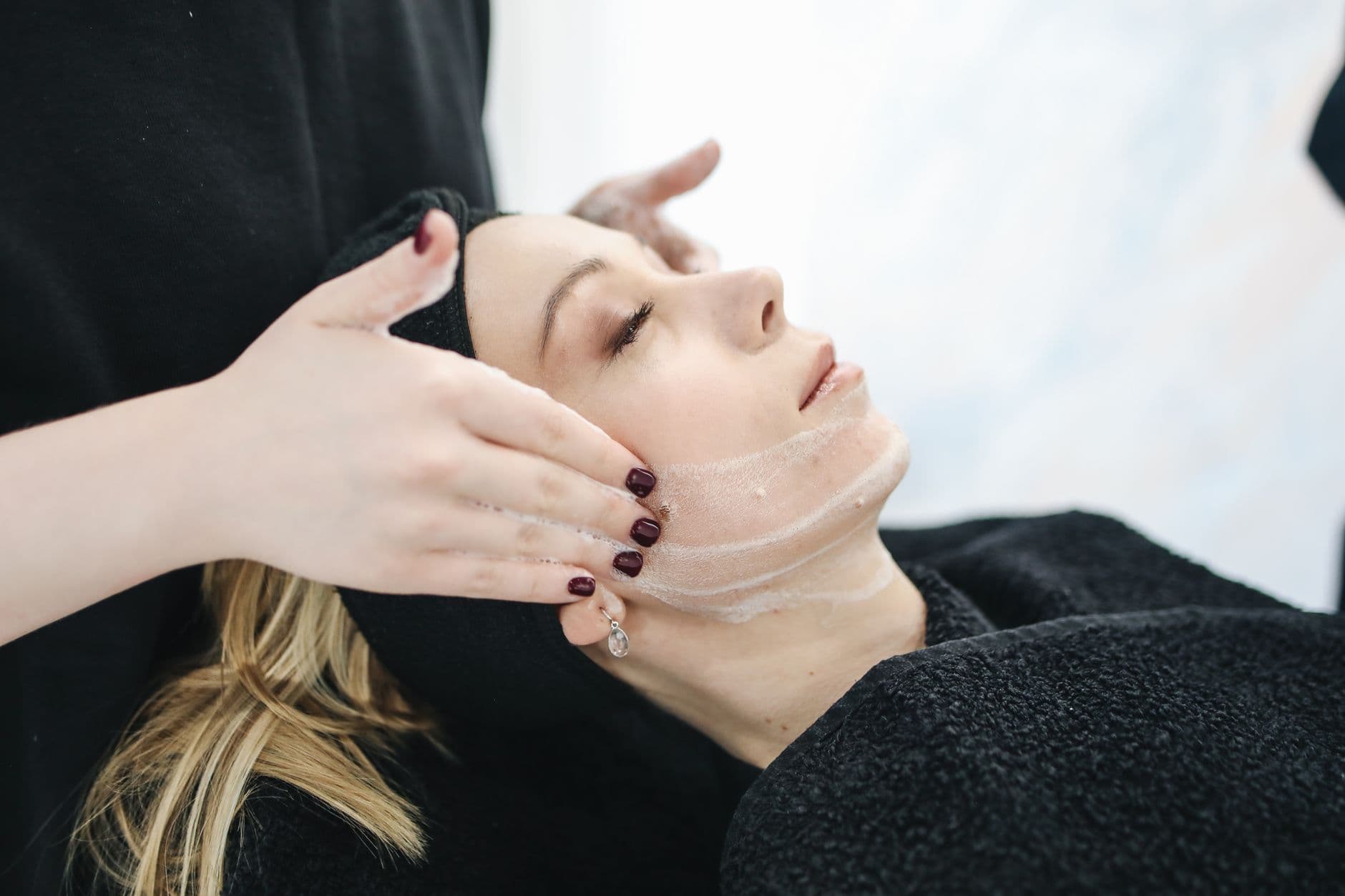 Stock photograph illustrating an article about skin glow treatment vs salon facials in Pune